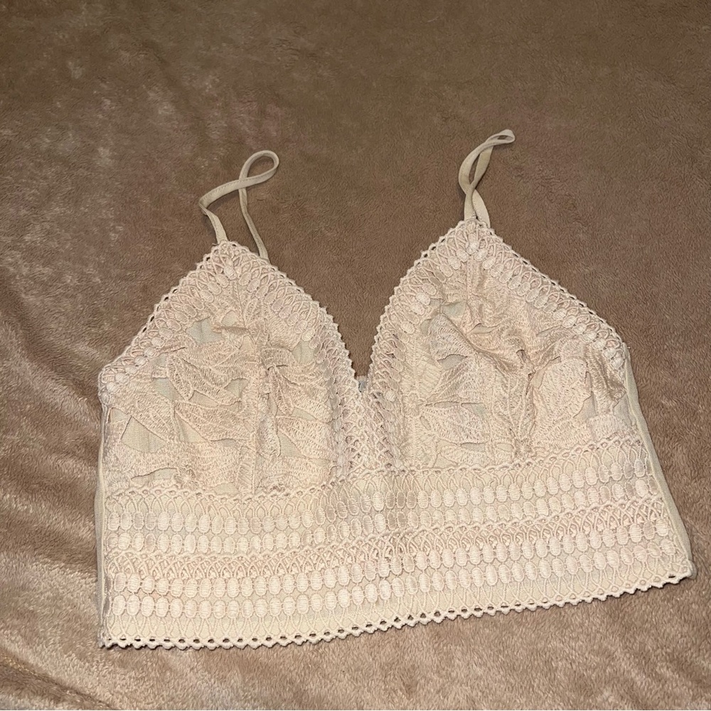 NWOT Lace Bralette with Floral Design